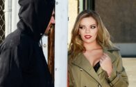 BrazzersExxtra – Gianna Dior And Vanna Bardot – She Sucked My Cock While I Called My GF!