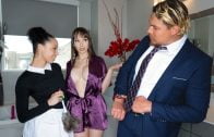 MomsLickTeens – Kimmy Granger, Zoe Bloom And Missy Martinez – Mom Is The Boss